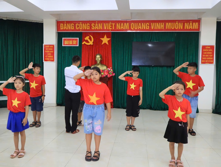 Trường Sa rộn ràng chuẩn bị Tết Thiếu nhi- Ảnh 3. Trường Sa rộn ràng chuẩn bị Tết Thiếu nhi- Ảnh 3.