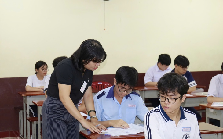 Hơn 151.000 thí sinh tại TPHCM làm thủ tục dự thi vào lớp 10