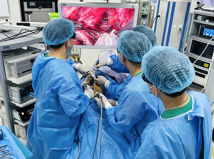 Bệnh viện K mổ nội soi 3D thành công hai ca ung thư thực quản phức tạp- Ảnh 1.