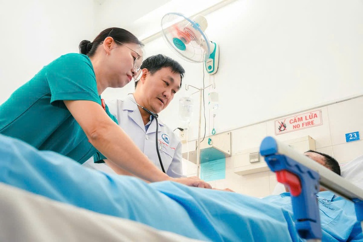 Cứu sống nam shipper bị đâm xuyên tim, thủng phổi trái tại TPHCM- Ảnh 3.