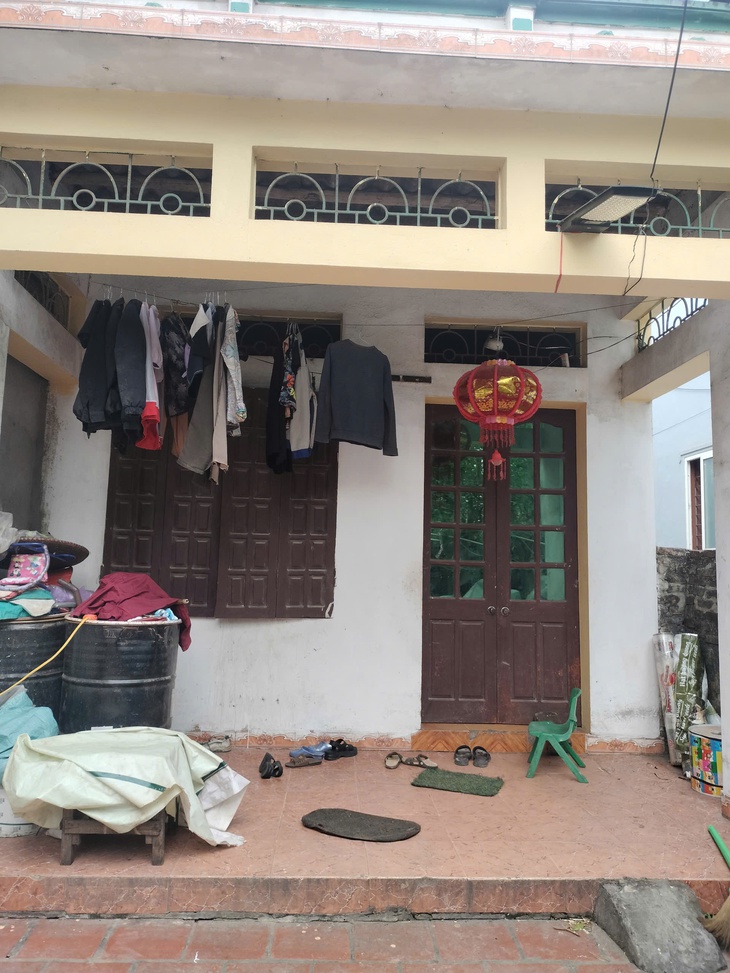 Người mẹ già kiệt quệ về kinh tế mong có 30 triệu đồng để cứu con- Ảnh 3. Người mẹ già kiệt quệ về kinh tế mong có 30 triệu đồng để cứu con- Ảnh 3.