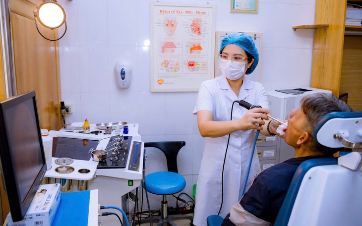 Chiếc răng 'đi lạc' vào phế quản, bé trai 9 tuổi phải nội soi cấp cứu- Ảnh 3.