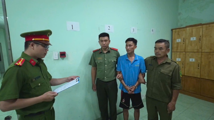 TPHCM: Tạm giữ đối tượng nhiều lần bạo hành con riêng của 'vợ'- Ảnh 1.