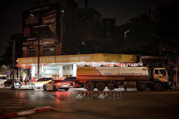 Hà Nội trước thời điểm chuyển đổi xăng E10- Ảnh 6. Hà Nội trước thời điểm chuyển đổi xăng E10- Ảnh 6.