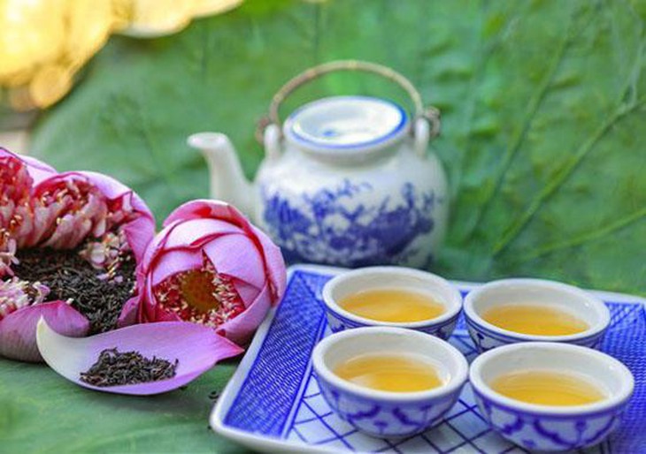 Trà tâm sen – hỗ trợ cải thiện giấc ngủ nhưng ai không nên dùng?- Ảnh 1.