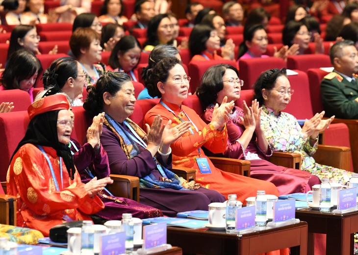 Chủ tịch Quốc hội Trần Thanh Mẫn dự Đại hội đại biểu Phụ nữ toàn quốc- Ảnh 9.