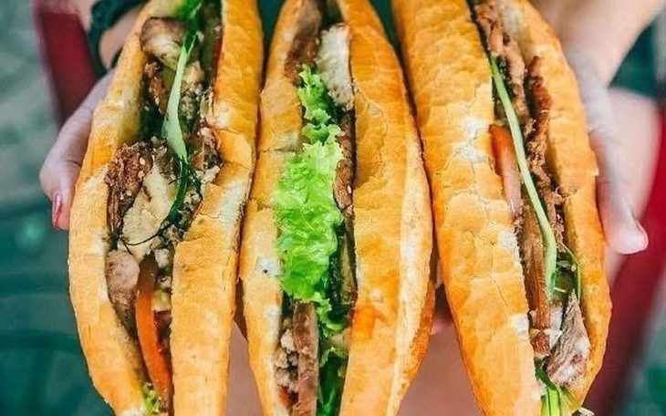 Hai cơ sở bánh mì ở Khánh Hòa bị xử phạt vì vi phạm an toàn thực phẩm- Ảnh 2.