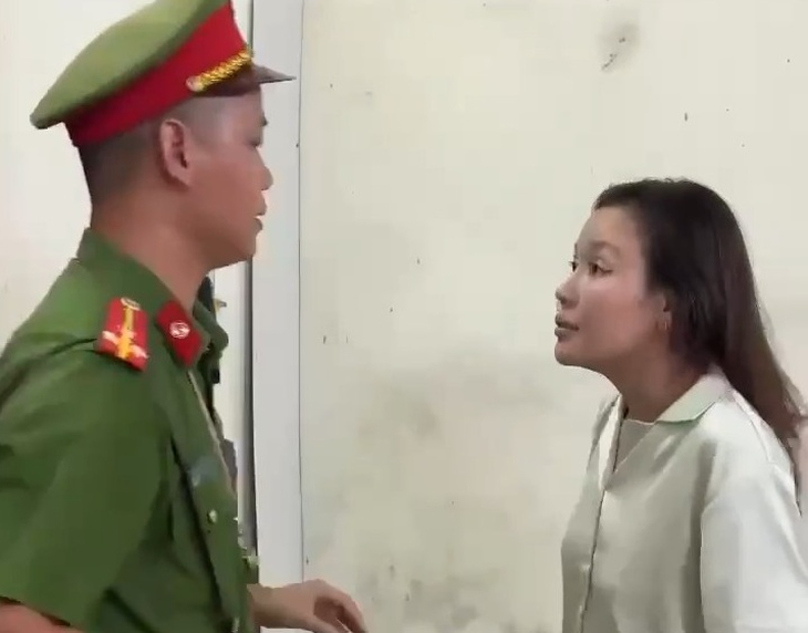 Thái Nguyên: Tạm giữ hình sự nữ đối tượng chống đối, cắn cán bộ công an, từng có tiền án môi giới mại dâm - Ảnh 1.