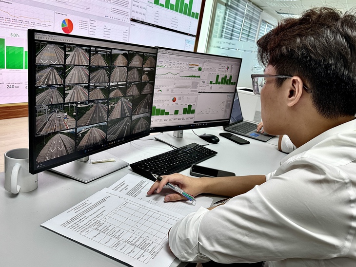 Hà Nội hỗ trợ chi phí điều trị tật khúc xạ: Cơ hội tháo kính cho người trẻ từ 18 đến 35 tuổi- Ảnh 2.