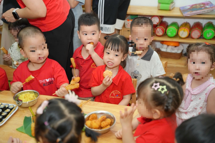 Nghỉ hè, phụ huynh Hà Nội tốn tiền triệu để 'giữ chân' con- Ảnh 1. Nghỉ hè, phụ huynh Hà Nội tốn tiền triệu để 'giữ chân' con- Ảnh 1.