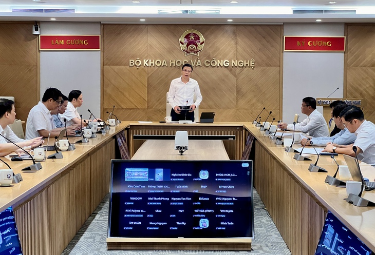 Hoàn thiện mô hình tổ chức và vận hành phòng thí nghiệm trọng điểm quốc gia- Ảnh 1. Hoàn thiện mô hình tổ chức và vận hành phòng thí nghiệm trọng điểm quốc gia- Ảnh 1.