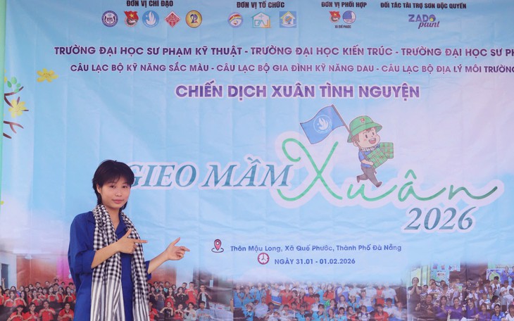 Mất cánh tay phải vì ung thư, nam sinh vẫn chạm tới giấc mơ giảng đường- Ảnh 4.