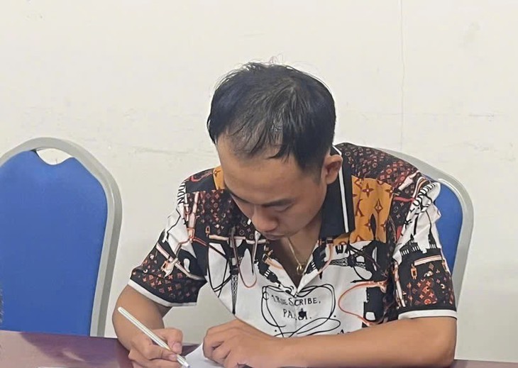 Sàm sỡ người phụ nữ đi ô tô trong đêm, gã thanh niên Hải Phongg bị tạm giữ hình sự - Ảnh 1.