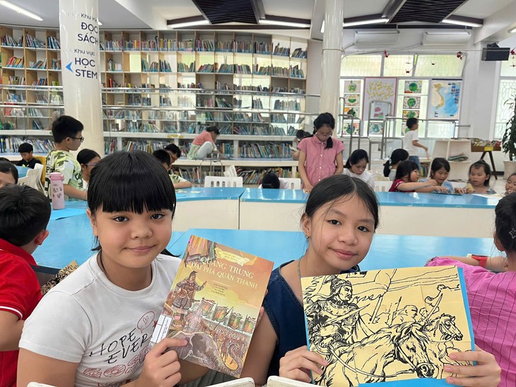TPHCM đưa không gian văn hóa đọc đến nhà trọ, chung cư, bệnh viện- Ảnh 2. TPHCM đưa không gian văn hóa đọc đến nhà trọ, chung cư, bệnh viện- Ảnh 2.