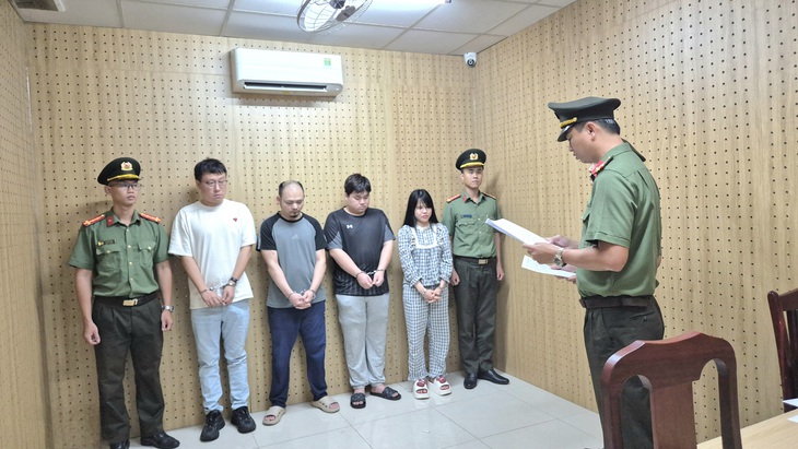 TPHCM phát hiện nhiều người nước ngoài vi phạm, chặn đứng nhiều ổ nhóm lừa đảo- Ảnh 7.