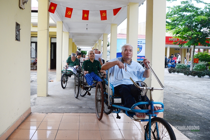 Nghĩa tình người lính trong chương trình thăm thương , bệnh binh năm 2026 - Ảnh 1. Nghĩa tình người lính trong chương trình thăm thương , bệnh binh năm 2026 - Ảnh 1.