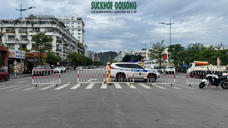 Hơn 17.000 thí sinh Quảng Ninh bước vào kỳ thi tuyển sinh lớp 10 THPT- Ảnh 7. Hơn 17.000 thí sinh Quảng Ninh bước vào kỳ thi tuyển sinh lớp 10 THPT- Ảnh 7.