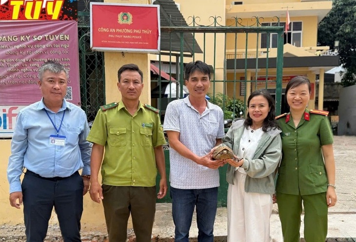 Phát hiện nhiều loài động vật quý hiếm, người dân liền mang về giao nộp cho chính quyền- Ảnh 3. Phát hiện nhiều loài động vật quý hiếm, người dân liền mang về giao nộp cho chính quyền- Ảnh 3.