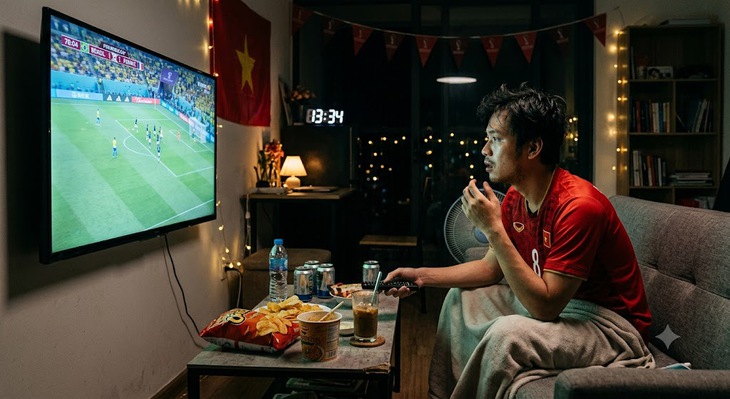 5 sai lầm khi thức đêm khiến nhiều người nhập viện mùa World Cup - Ảnh 1.