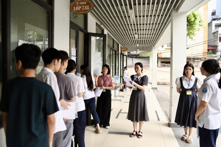 Trúng tuyển lớp 10 công lập vẫn có nguy cơ mất chỗ vì lý do này- Ảnh 1. Trúng tuyển lớp 10 công lập vẫn có nguy cơ mất chỗ vì lý do này- Ảnh 1.
