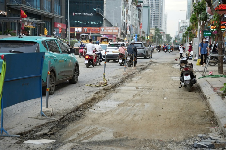 Tháo gỡ 'nút thắt' cuối cùng để mở rộng đường Nguyễn Tuân- Ảnh 4. Tháo gỡ 'nút thắt' cuối cùng để mở rộng đường Nguyễn Tuân- Ảnh 4.