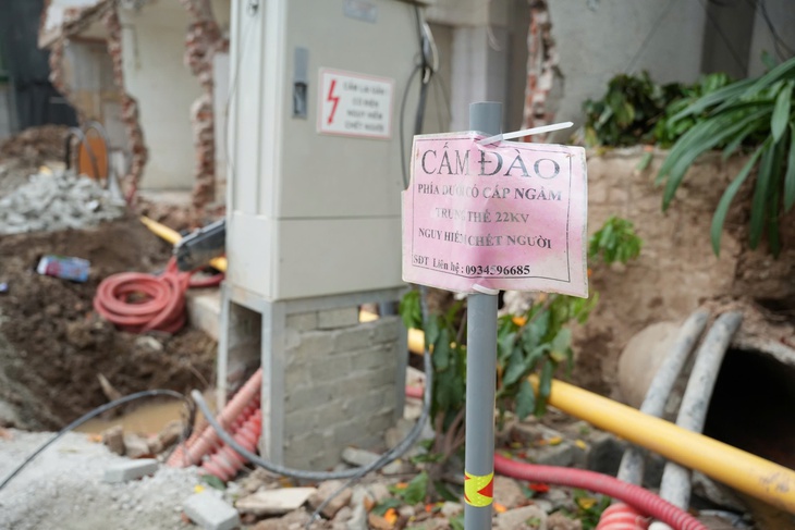 Tháo gỡ 'nút thắt' cuối cùng để mở rộng đường Nguyễn Tuân- Ảnh 9. Tháo gỡ 'nút thắt' cuối cùng để mở rộng đường Nguyễn Tuân- Ảnh 9.