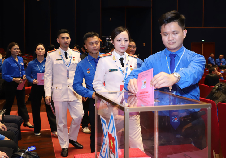 Bầu 119 người vào BCH Trung ương Đoàn khóa XIII- Ảnh 6. Bầu 119 người vào BCH Trung ương Đoàn khóa XIII- Ảnh 6.