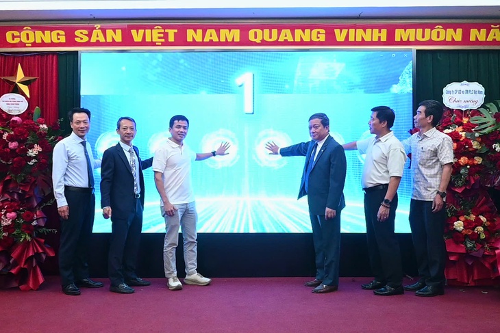Bệnh viện Phổi Trung ương kỷ niệm 69 năm thành lập: Bứt phá để phát triển chuyên ngành bệnh phổi và lao - Ảnh 3.