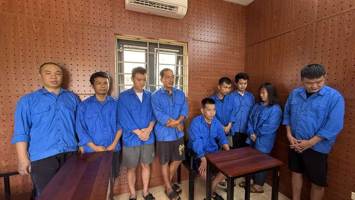 Gã đàn ông cầm đầu đường dây cá độ bóng đá ân hận khi bị bắt- Ảnh 1.