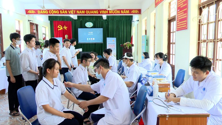 Khám sức khỏe miễn phí cho đối tượng chính sách và học sinh ở Hải Phòng- Ảnh 7.