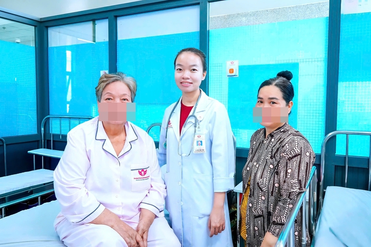 Đau ngực, khó thở sau chuyến xe dài, người phụ nữ phát hiện mắc căn bệnh được ví như "ngộp thở trên cạn" - Ảnh 2.