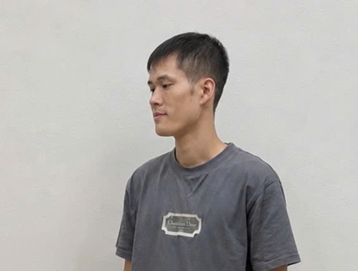 Khởi tố chủ hộ kinh doanh tiêu thụ hơn 700 sản phẩm giả nhãn hiệu nổi tiếng- Ảnh 1.