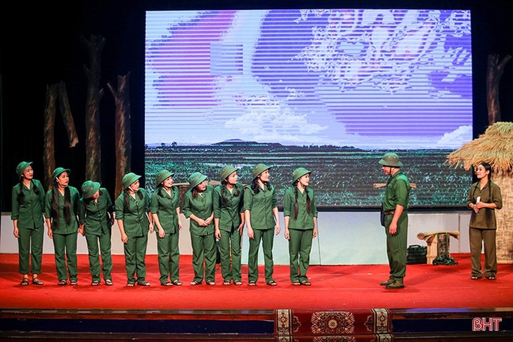 'Khoảng trời con gái' - Bản hùng ca về tuổi trẻ Đồng Lộc sắp công diễn tại Thủ đô - Ảnh 2.