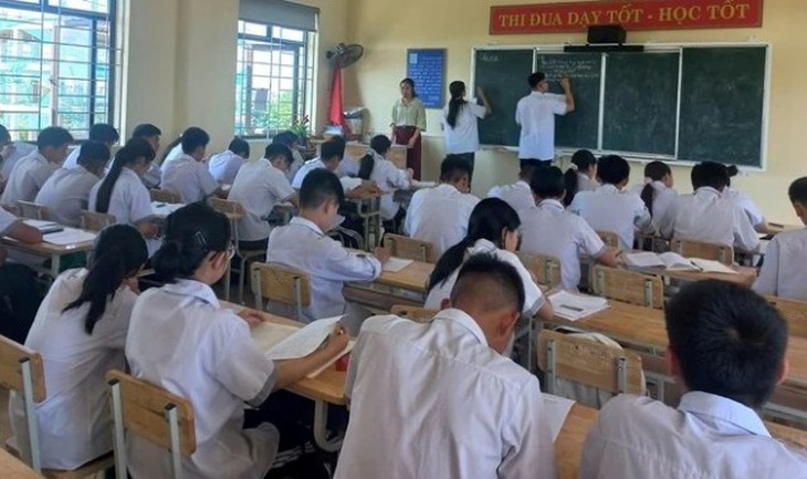Thanh Hóa tuyển dụng, tiếp nhận hơn 2000 giáo viên và viên chức giáo dục- Ảnh 1.