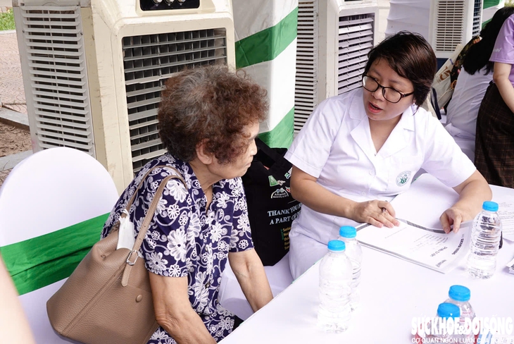 Hàng trăm người được tư vấn sức khỏe tại Ngày Dinh dưỡng cộng đồng Việt Nam lần 7- Ảnh 6.