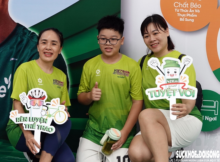 Hàng trăm người được tư vấn sức khỏe tại Ngày Dinh dưỡng cộng đồng Việt Nam lần 7- Ảnh 10.