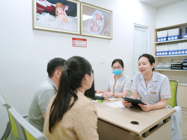 80% trẻ mắc bệnh di truyền có bố mẹ hoàn toàn khỏe mạnh- Ảnh 1.