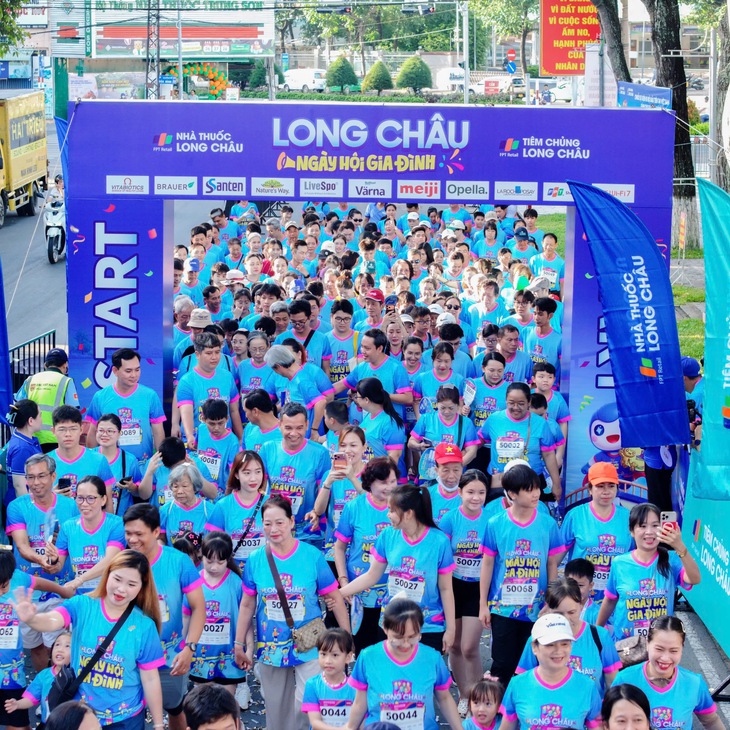 Hơn 2.000 thành viên từ các gia đình ba thế hệ cùng Trường Giang, Lương Thế Thành, Lê Phương khuấy động 'Ngày hội gia đình' Long Châu - Ảnh 9.