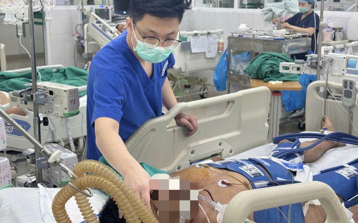 Rò hậu môn nguy hiểm từ Việc tự ý nặn mụn: Câu chuyện của thanh niên Hải Phòng - Ảnh 1.