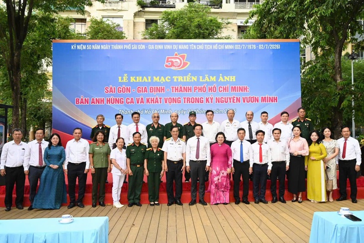 Khánh thành 'Không gian văn hóa Hồ Chí Minh' tại trụ sở UBND TPHCM- Ảnh 4.