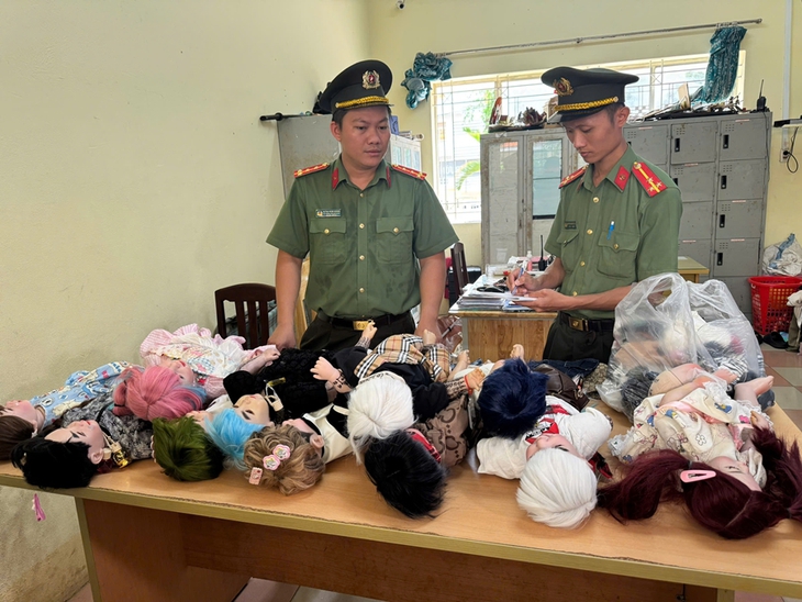 Ngăn chặn trào lưu dùng búp bê Kuman Thong như ‘thần may mắn’ xâm nhập học đường- Ảnh 1.