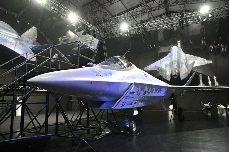 Tiêm kích tàng hình Su-75 Nga nhắm thẳng vào điểm yếu lớn nhất của F-35 Mỹ- Ảnh 1. Tiêm kích tàng hình Su-75 Nga nhắm thẳng vào điểm yếu lớn nhất của F-35 Mỹ- Ảnh 1.
