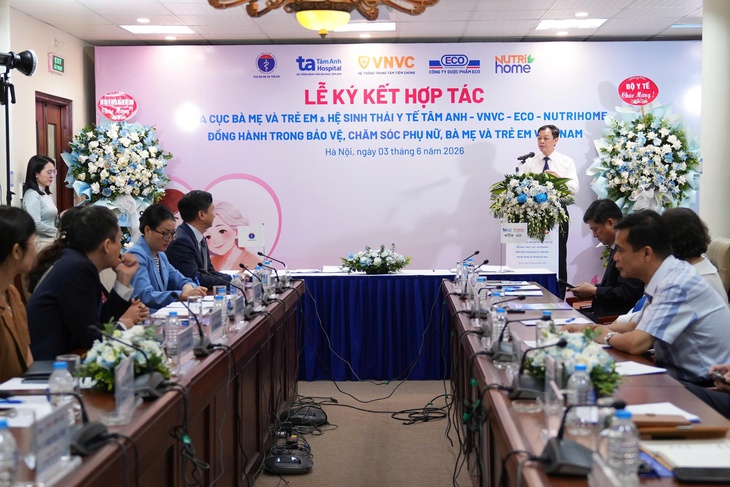 Thứ trưởng Nguyễn Tri Thức: Công tác bà mẹ, trẻ em không chỉ là chăm sóc y tế- Ảnh 2. Thứ trưởng Nguyễn Tri Thức: Công tác bà mẹ, trẻ em không chỉ là chăm sóc y tế- Ảnh 2.