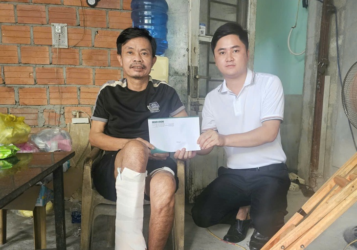 Bạn đọc Báo Sức khỏe & Đời sống tiếp sức người cha mắc ung thư nuôi 2 con nhỏ ở Huế- Ảnh 1.