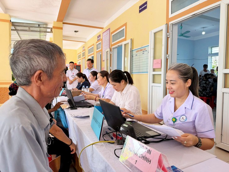 Hơn 8.000 người dân Hà Tĩnh được khám sức khỏe miễn phí- Ảnh 3.