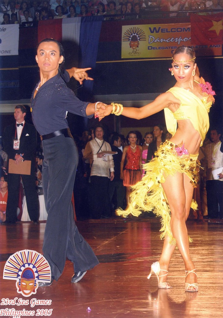 Nam kiện tướng dancesport từng là bạn nhảy ăn ý của Khánh Thi trong thập niên 2000 giờ ra sao?- Ảnh 1.