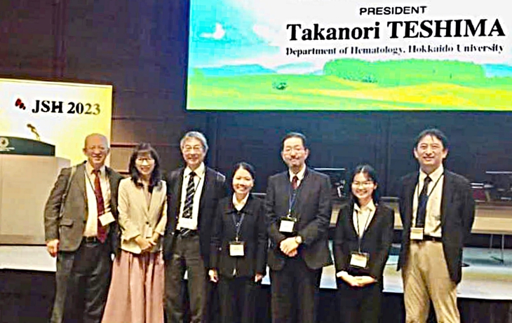 Theo 'lối dẫn trái tim' để đưa khoa học đến gần bệnh nhân Việt Nam hơn- Ảnh 3. Theo 'lối dẫn trái tim' để đưa khoa học đến gần bệnh nhân Việt Nam hơn- Ảnh 3.
