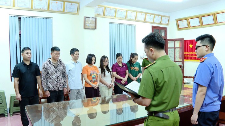 Khởi tố 7 nhân viên di tích Tam Thanh tham ô tài sản- Ảnh 1.