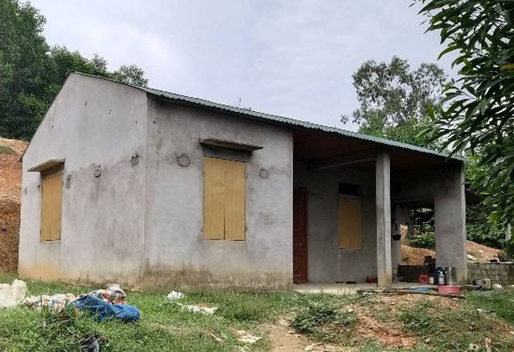 Từ cô bé bế em gửi quán nước ở cổng trường đến giảng đường đại học- Ảnh 2. Từ quán nước ven đường đến giảng đường đại học - Ảnh 2.