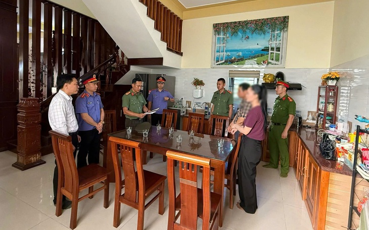 Cựu Giám đốc Sở Giáo dục và Đào tạo Bình Thuận lĩnh án 15 năm tù do nhận hối lộ- Ảnh 2.